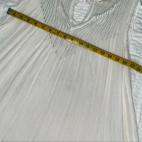 Ciel USA Boho Gauzy Tucks Tunic - Picture 7 of 8